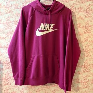 Nike Women's berry Magenta Hoodie. Xxl